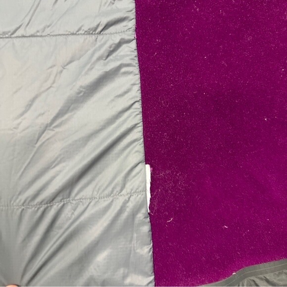 Arc'teryx Women’s Atom LT Insulated Hoody Purple Plum Full Zip Lightweight Large - Picture 10 of 11